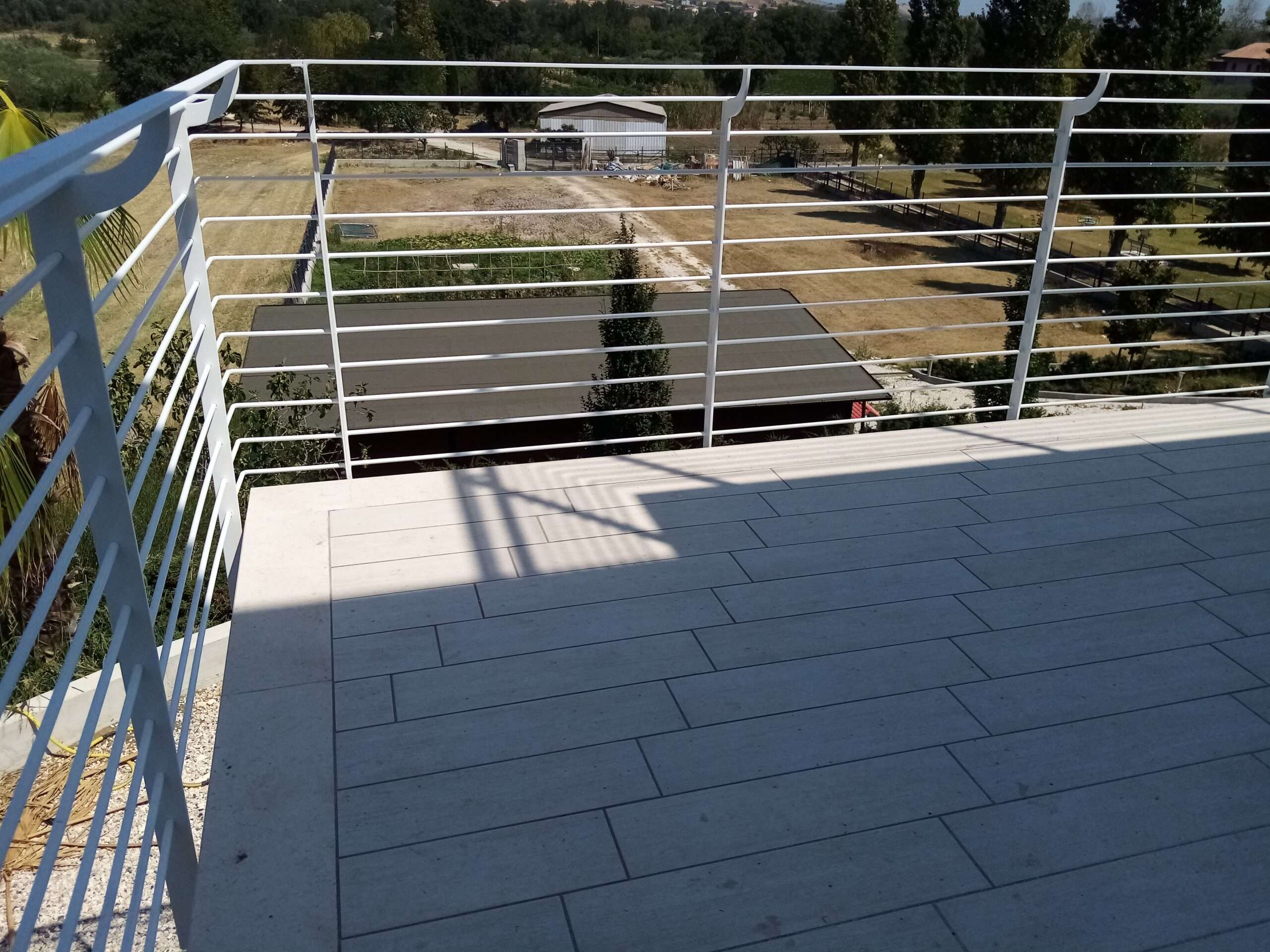 RC-106RE – Ringhiere per balconi.