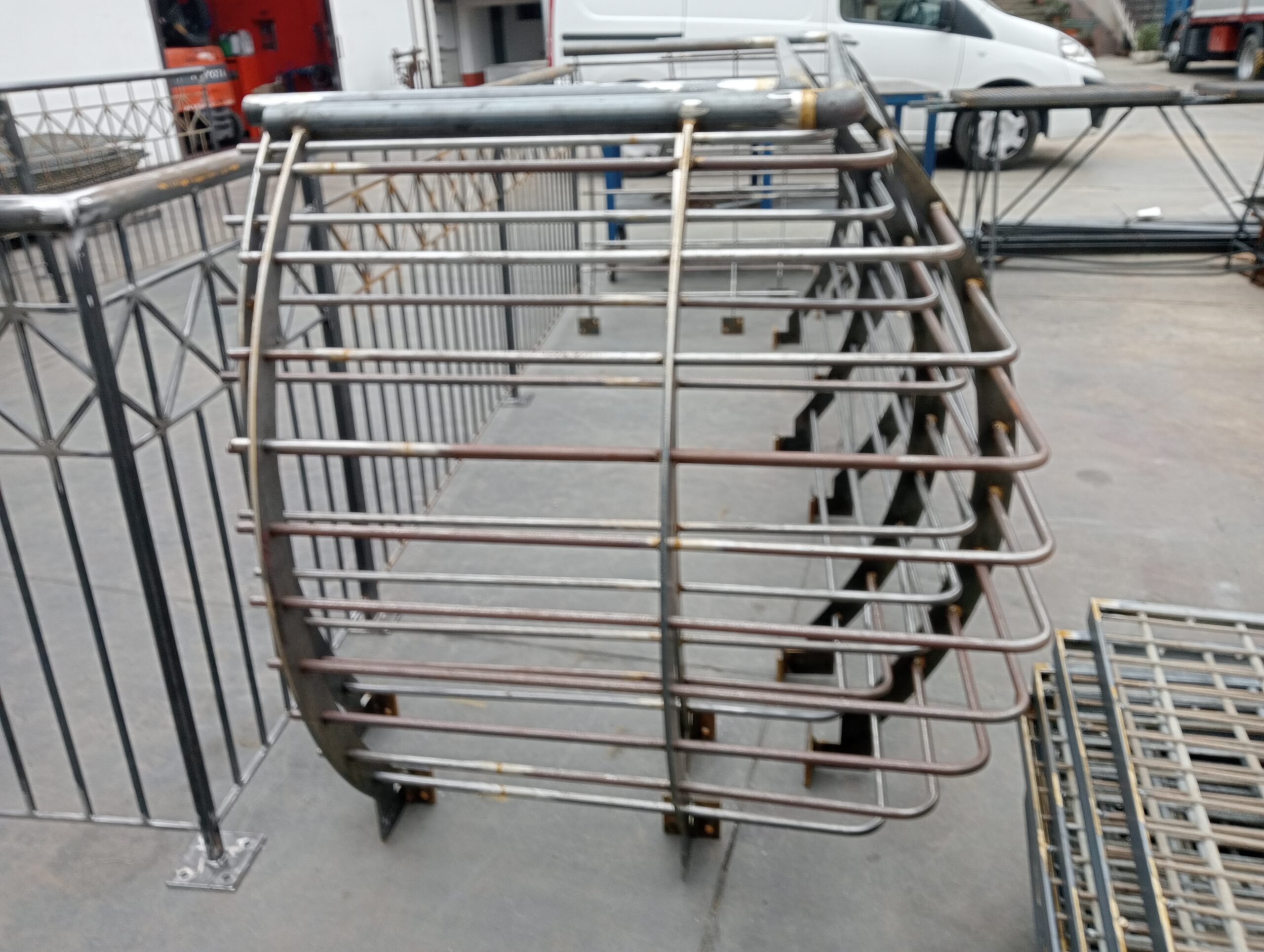 RC-26RE – Realizzazione di Ringhiere per balconi.