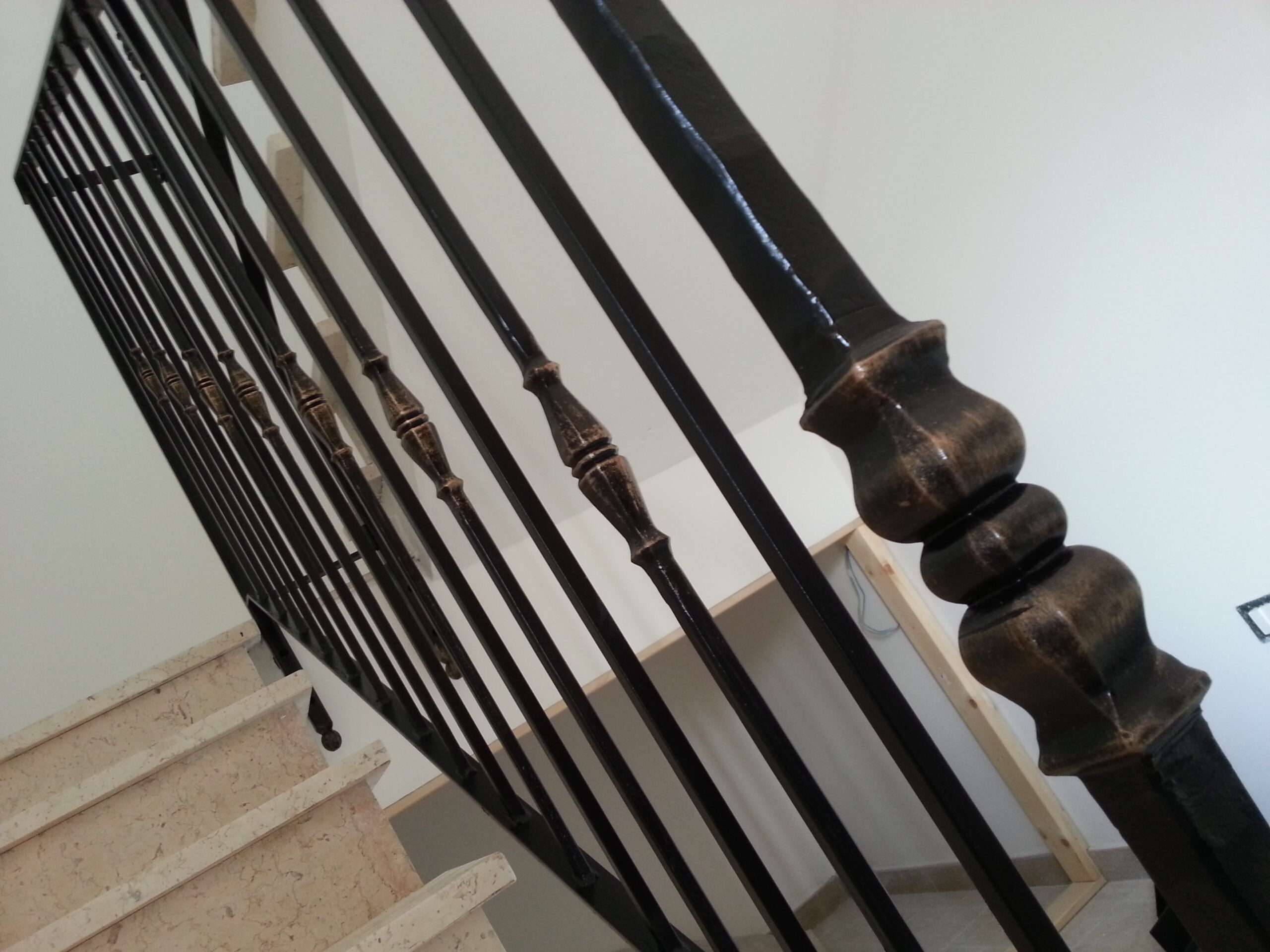 RC-34SI – Ringhiere per scala interna.