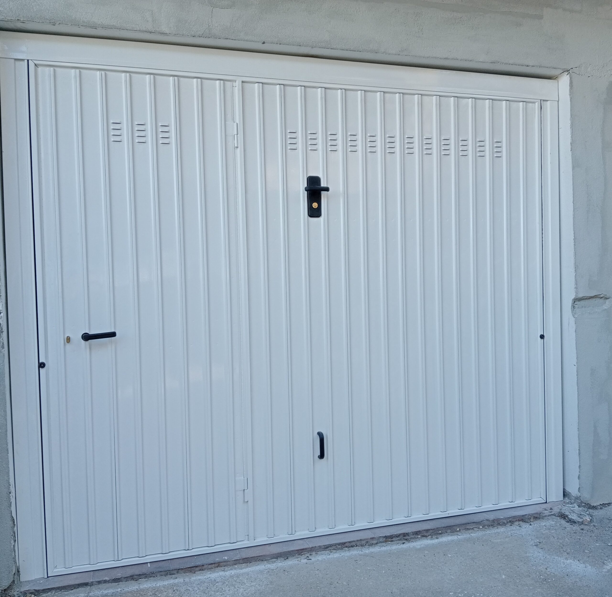 RC-66P – Posa in opera di Porta garage.